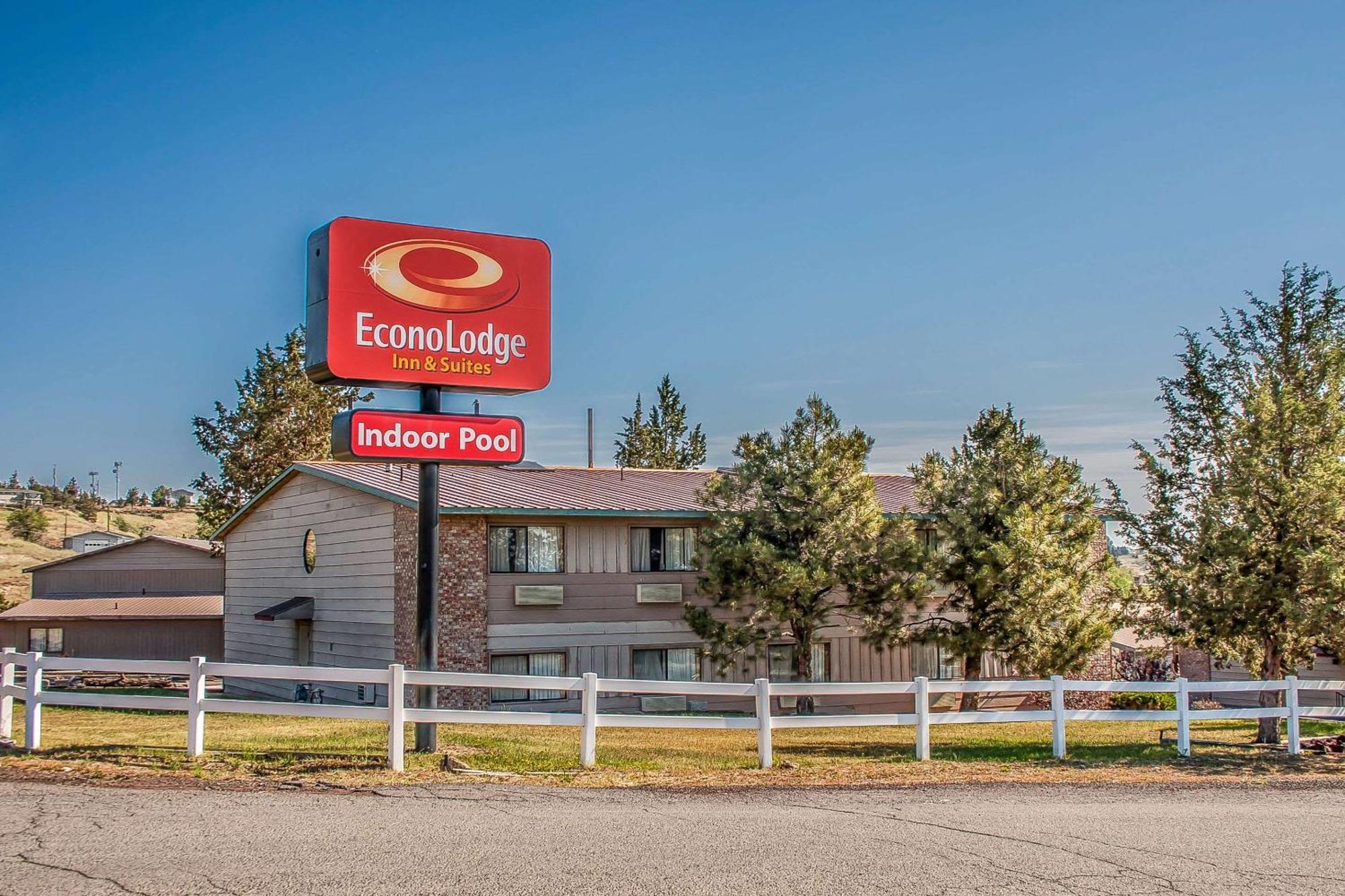 Econo Lodge Inn & Suites Мадрас Экстерьер фото