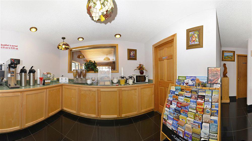 Econo Lodge Inn & Suites Мадрас Экстерьер фото